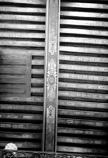 Plafond peint du salon, escalier D, 2ème étage à droite