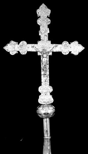 Croix processionnelle en argent, avers