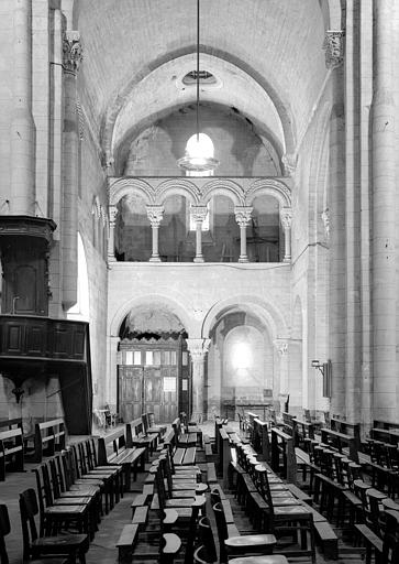 Transept, croisillon nord vers le nord