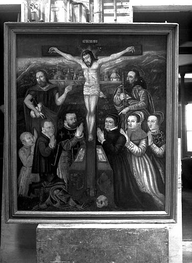 Le Christ en croix entouré de la famille des donateurs et de leurs patrons, panneau peint