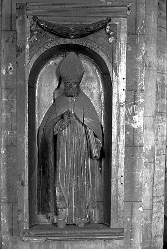 Statue en pierre de saint Augustin, provenant de la tribune du collatéral nord