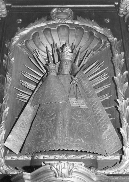 statue : Vierge à l'Enfant