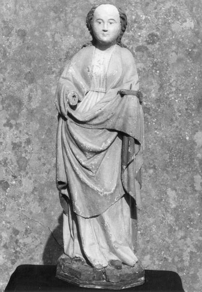 Statue (demi-nature) : sainte