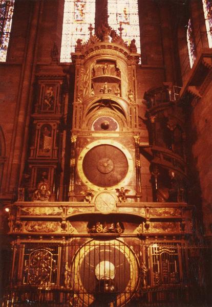 horloge édicule - © Ministère de la Culture (France), Médiathèque du patrimoine et de la photographie (objets mobiliers), tous droits réservés