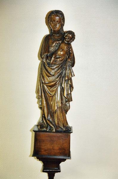 statuette : Vierge à l'Enfant, socle - © Ministère de la Culture (France), Médiathèque du patrimoine et de la photographie (objets mobiliers), tous droits réservés