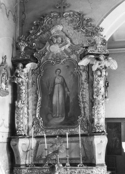 2 autels, 2 retables, 2 tableaux : Immaculée Conception, la Fille aveugle et muette de Dagobert 1er guérie par l'évêque saint Florent de Strasbourg (autels secondaires)