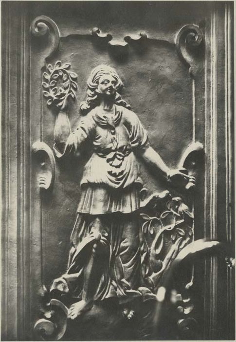 bas-relief 