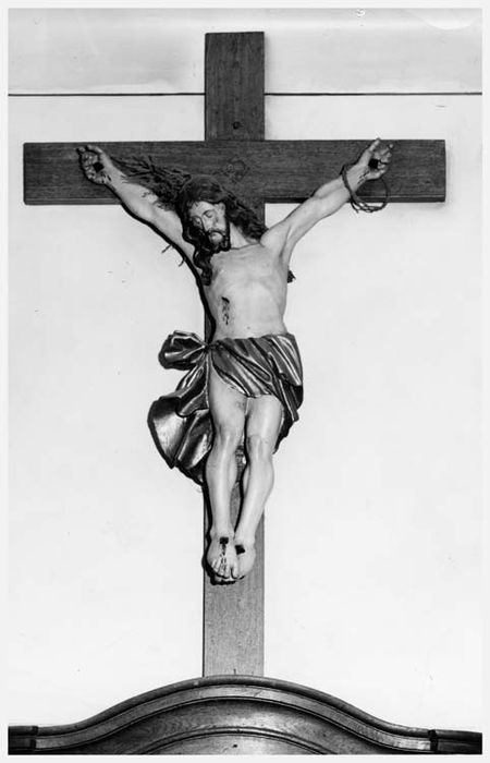 Croix de sacristie : Christ en croix