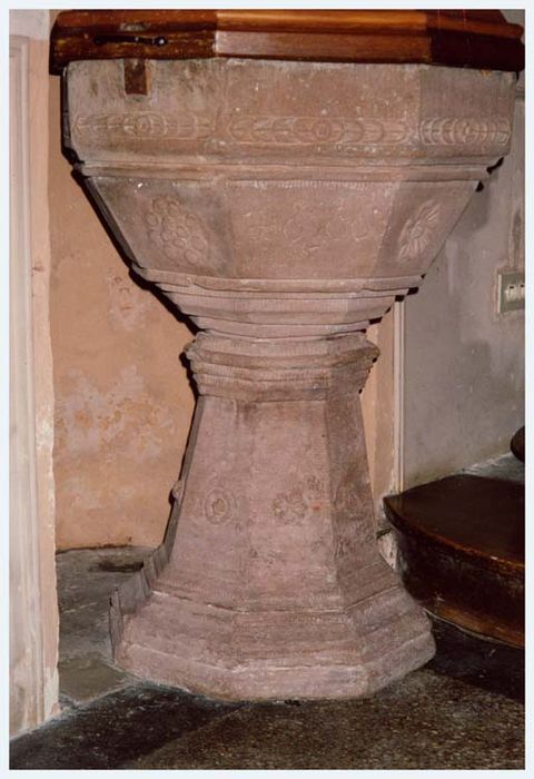 fonts baptismaux