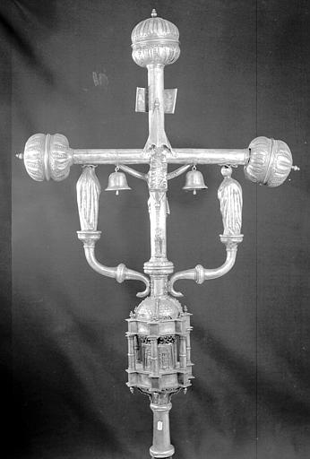 Croix processionnelle en argent, revers - © Ministère de la Culture (France), Médiathèque du patrimoine et de la photographie, diffusion RMN-GP