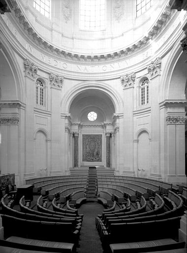 Salle sous la coupole, vers l'ouest