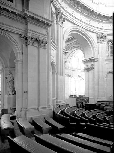 Salle sous la coupole, vers le sud-ouest