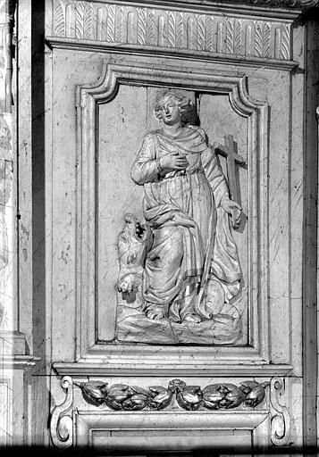 Statue de sainte Marguerite en bois, du retable de la chapelle Notre-Dame