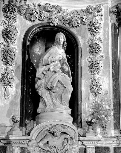 Vierge de l'Annonciation, statue en marbre