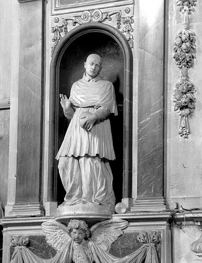 Statue en marbre de saint Charles Borromée