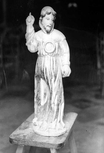 Statue de saint Aquilin