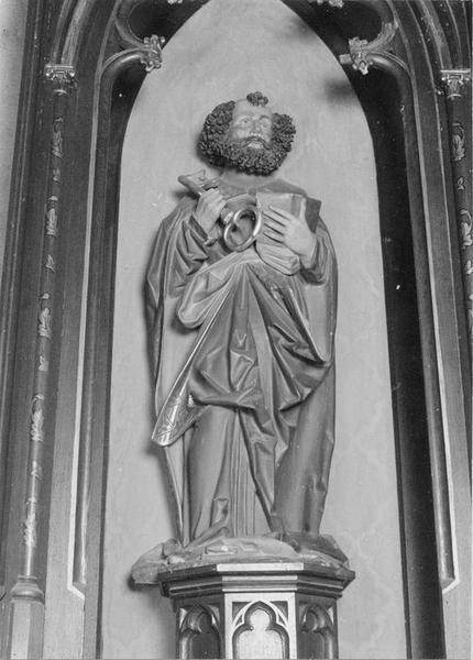 2 statues : saint Pierre, saint Paul