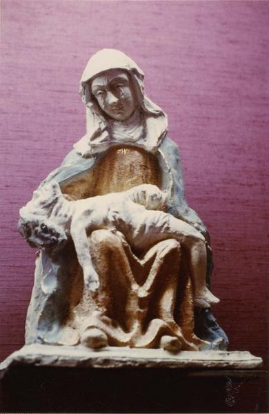 Groupe sculpté : Vierge de Pitié