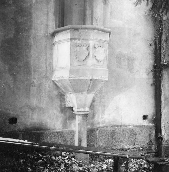 chaire à prêcher extérieure, vue extérieure