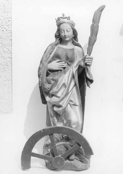 autel, retable, détail d'une statue : sainte Catherine, vue générale