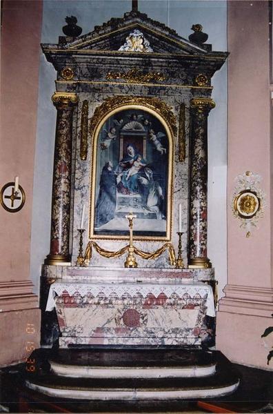 autel-retable secondaire du Rosaire et tableau : Vierge à l'Enfant remettant le Rosaire à saint Dominique et sainte Catherine de Sienne, vue générale