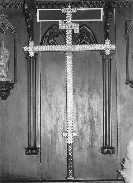 croix de procession, dite de Jérusalem, vue générale - © Ministère de la Culture (France), Médiathèque du patrimoine et de la photographie (objets mobiliers), tous droits réservés