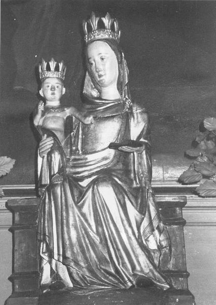 statue : Vierge à l'Enfant trônant, vue générale - © Ministère de la Culture (France), Médiathèque du patrimoine et de la photographie (objets mobiliers), tous droits réservés