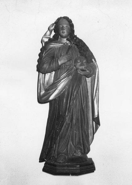 statue : sainte Madeleine, vue générale - © Ministère de la Culture (France), Médiathèque du patrimoine et de la photographie (objets mobiliers), tous droits réservés