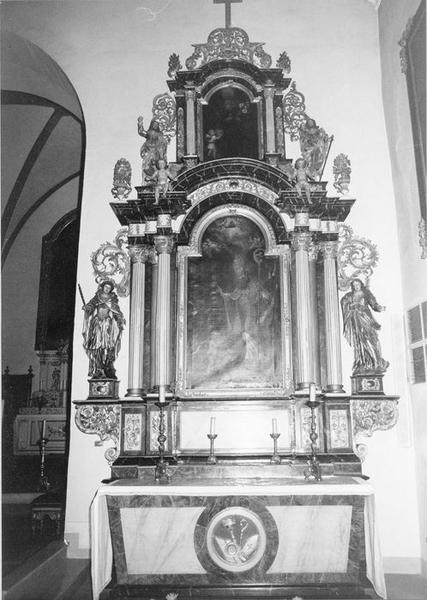 autel, retable, statues (6), tableaux (2) : saint Nicolas de Bari, saint Nicolas de Tolentino, sainte Marguerite, sainte Madeleine, saint Christophe, putti, vue générale