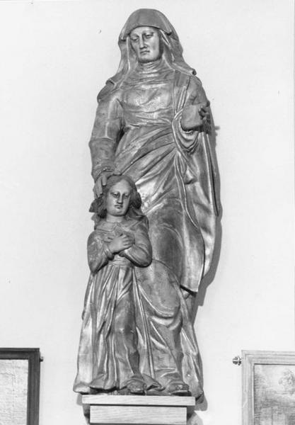 groupe sculpté : sainte Anne et la Vierge, vue générale - © Ministère de la Culture (France), Médiathèque du patrimoine et de la photographie (objets mobiliers), tous droits réservés