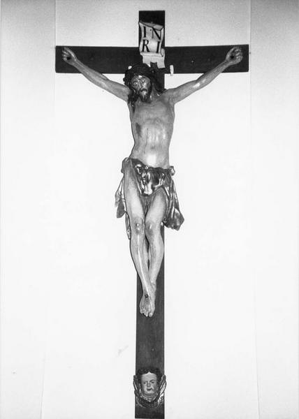 croix : Christ en croix, vue générale