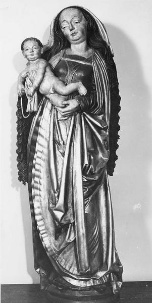 statue : Vierge à l'Enfant, vue générale - © Ministère de la Culture (France), Médiathèque du patrimoine et de la photographie (objets mobiliers), tous droits réservés