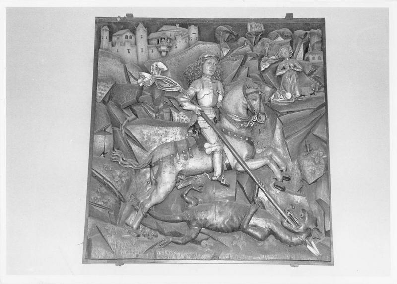 Bas-relief : saint Georges terrassant le dragon