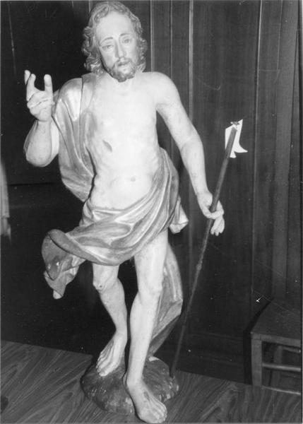 statue : Christ de résurrection, vue générale