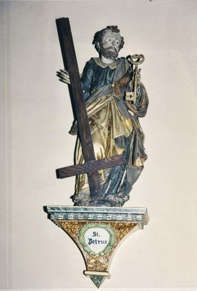 statue : Saint Pierre, vue générale