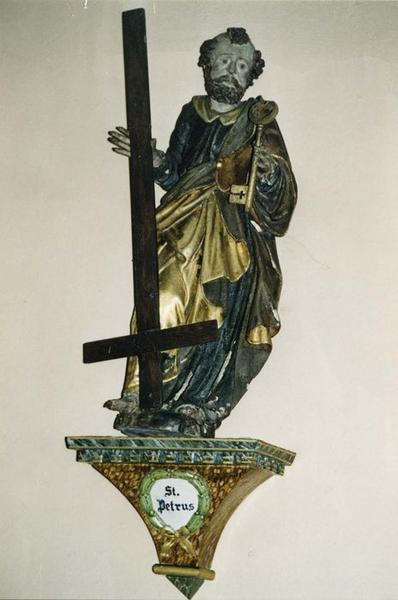 statue : Saint Pierre, vue générale