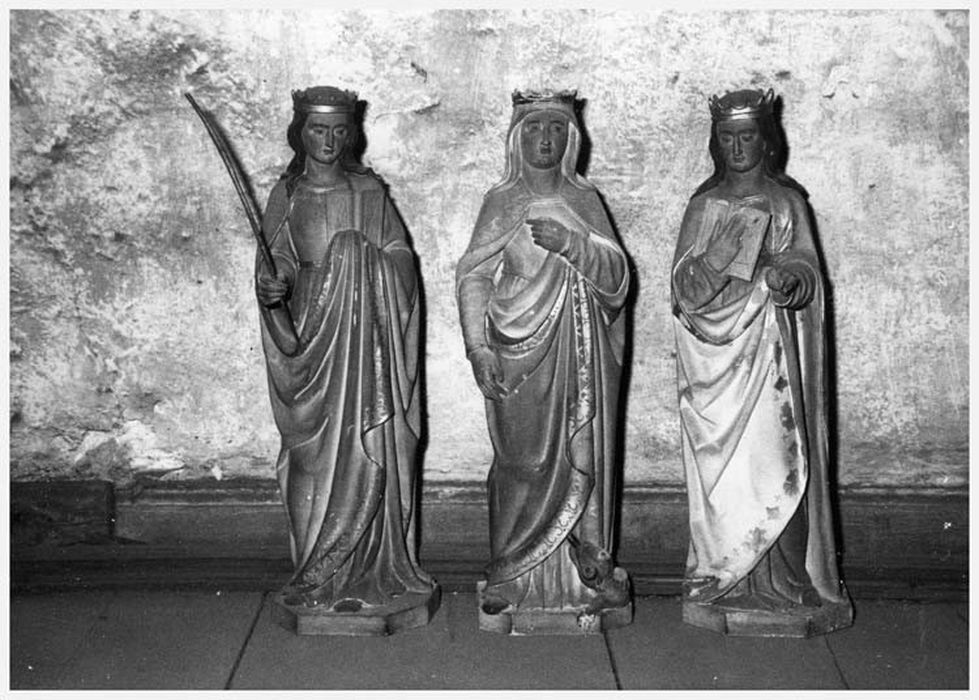 Quatorze statues : les quatorze saints Auxiliaires