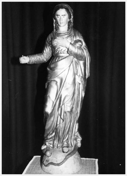 Statue : Vierge de l'Immaculée Conception