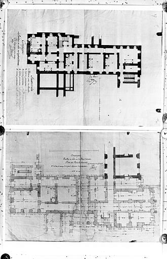 Deux plans du pavillon et de l'aile sur la place d'armes