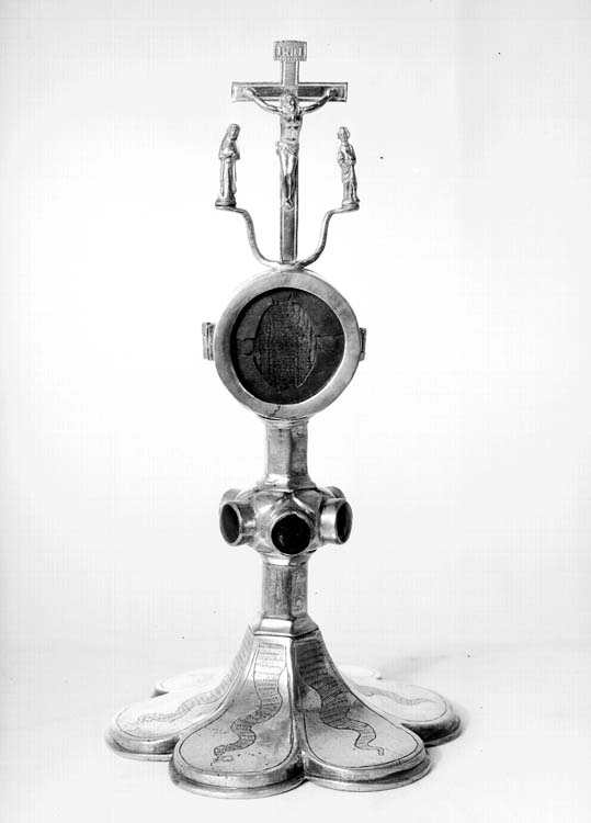 Reliquaire pédiculé en argent - © Ministère de la Culture (France), Médiathèque du patrimoine et de la photographie, diffusion RMN-GP