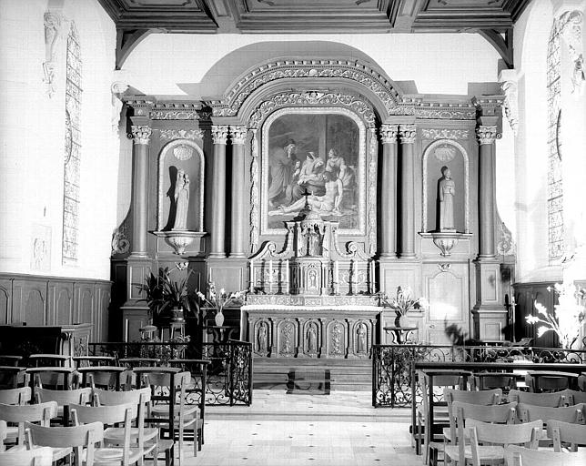 Maître-autel et du retable en bois avec toile peinte, ensemble - © Ministère de la Culture (France), Médiathèque du patrimoine et de la photographie, diffusion RMN-GP