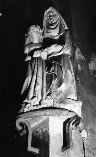 Groupe sculpté : L' Education de la Vierge, marbre sculpté - © Ministère de la Culture (France), Médiathèque du patrimoine et de la photographie (objets mobiliers), tous droits réservés