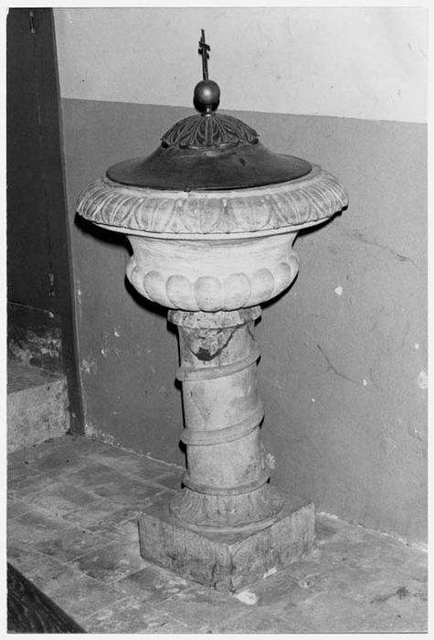 fonts baptismaux