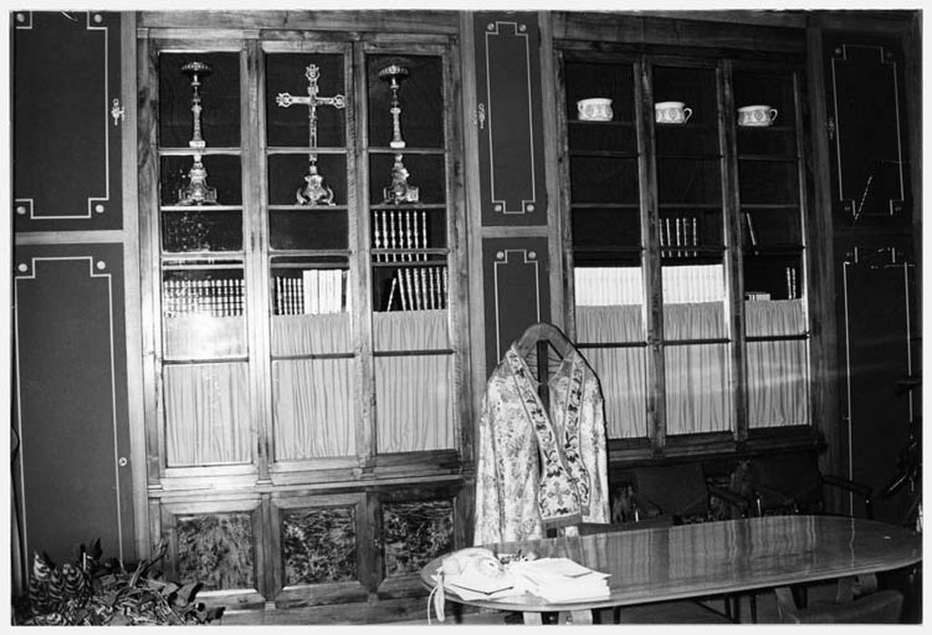 armoire-bibliothèque