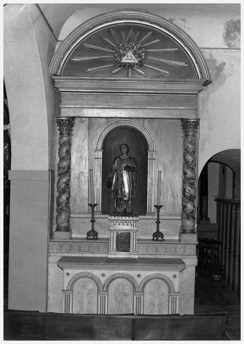 autel de Saint-Vincent et son retable, deux flambeaux