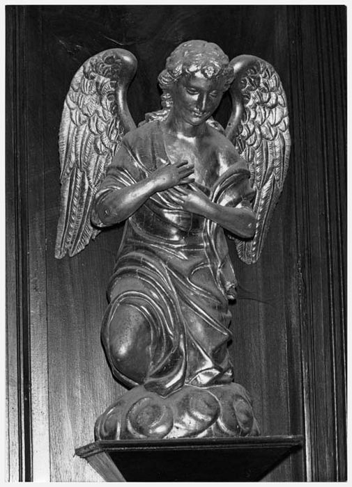 statue : Ange en prière