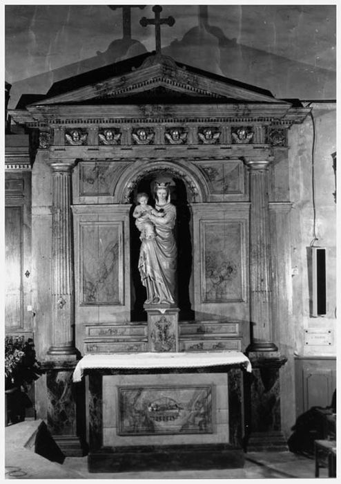 autel de la Vierge et autel du Sacré-Coeur et leur retable