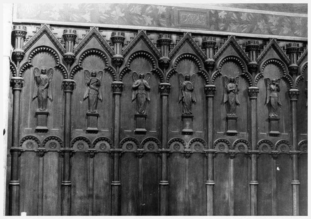 lambris de revêtement (boiseries du choeur) et stalles