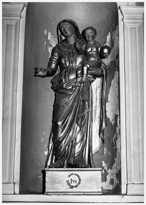 statue : Vierge à l'Enfant