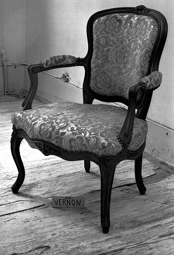 Fauteuil cabriolet époque Louis XV - © Ministère de la Culture (France), Médiathèque du patrimoine et de la photographie, diffusion RMN-GP